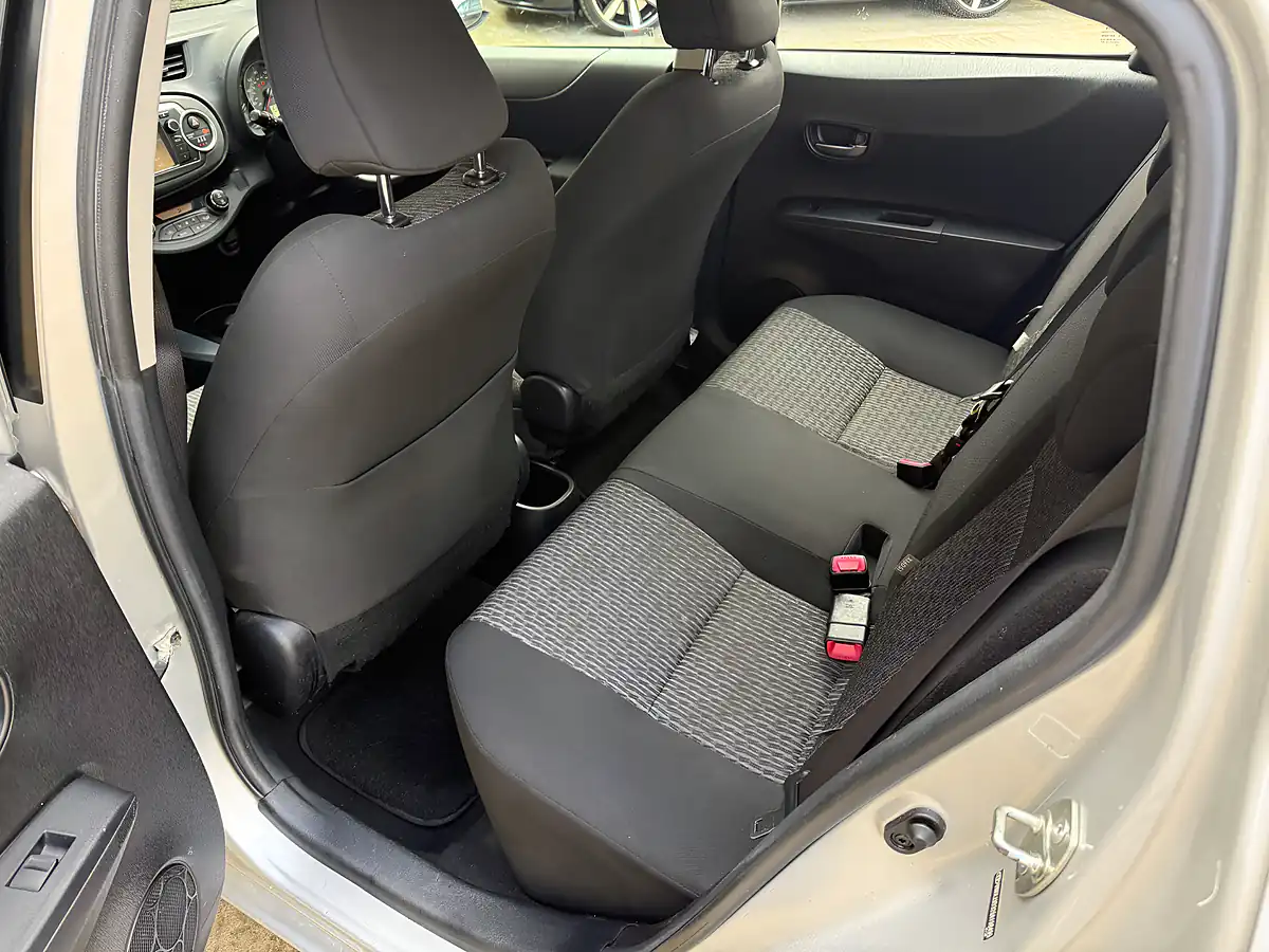 Used 2014 Toyota Yaris Icon Plus Silver - Interior and Exterior details 17