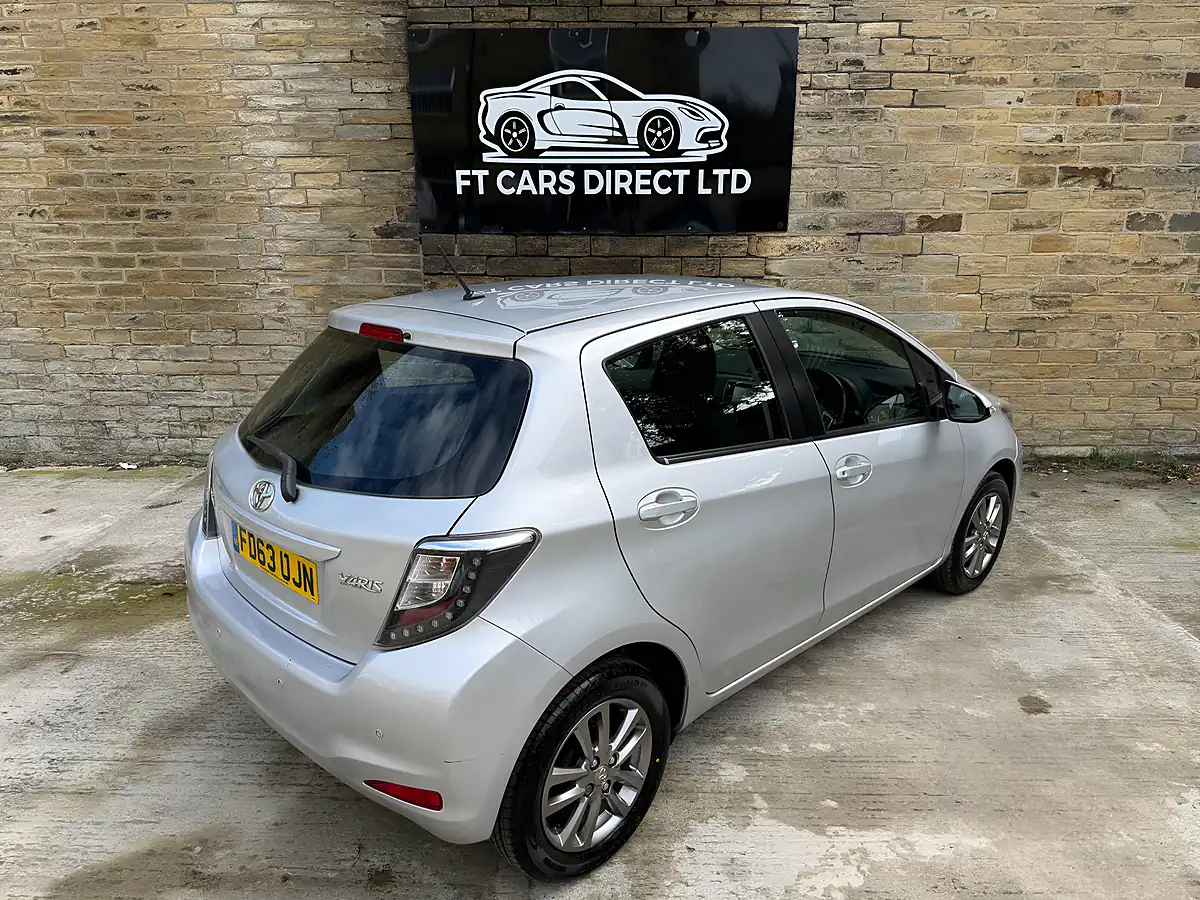 Used 2014 Toyota Yaris Icon Plus Silver - Interior and Exterior details 3