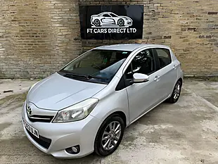 Used 2014 Toyota Yaris Icon Plus Silver - Interior and Exterior details 6