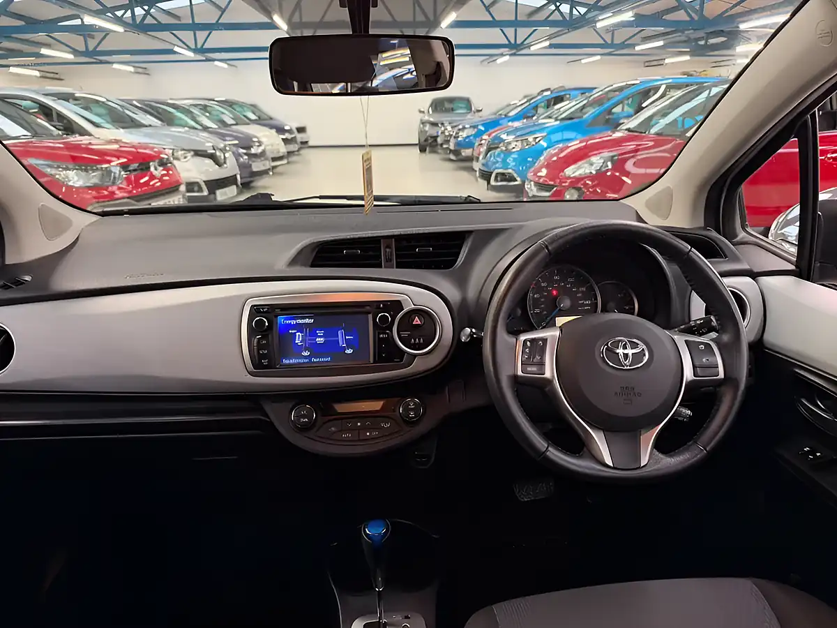 Used 2014 Toyota Yaris Icon Plus White - Interior and Exterior details 12