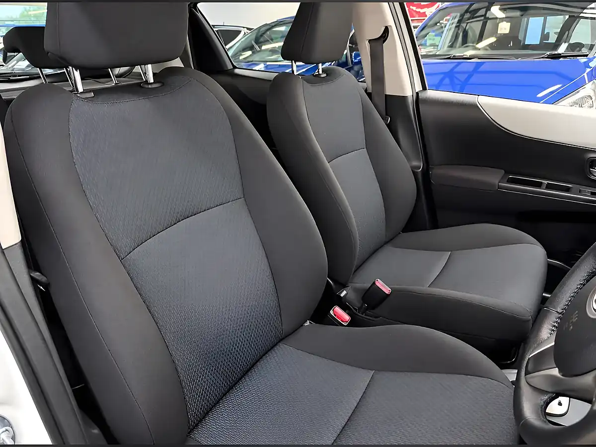 Used 2014 Toyota Yaris Icon Plus White - Interior and Exterior details 14