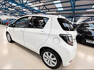 Used 2014 Toyota Yaris Icon Plus White - Interior and Exterior details 4
