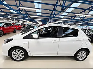 Used 2014 Toyota Yaris Icon Plus White - Interior and Exterior details 6