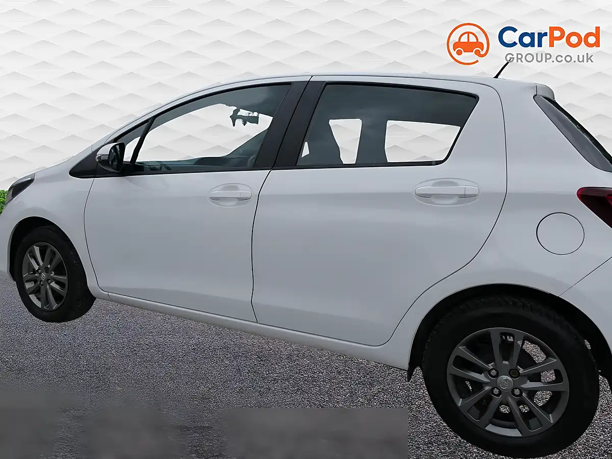 Used 2014 Toyota Yaris Icon White - Interior and Exterior details 17