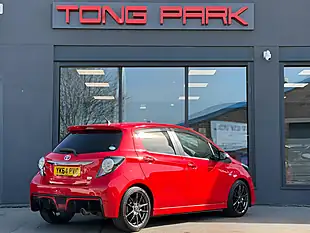 Used 2014 Toyota Yaris RS Gs Red - Interior and Exterior details 10