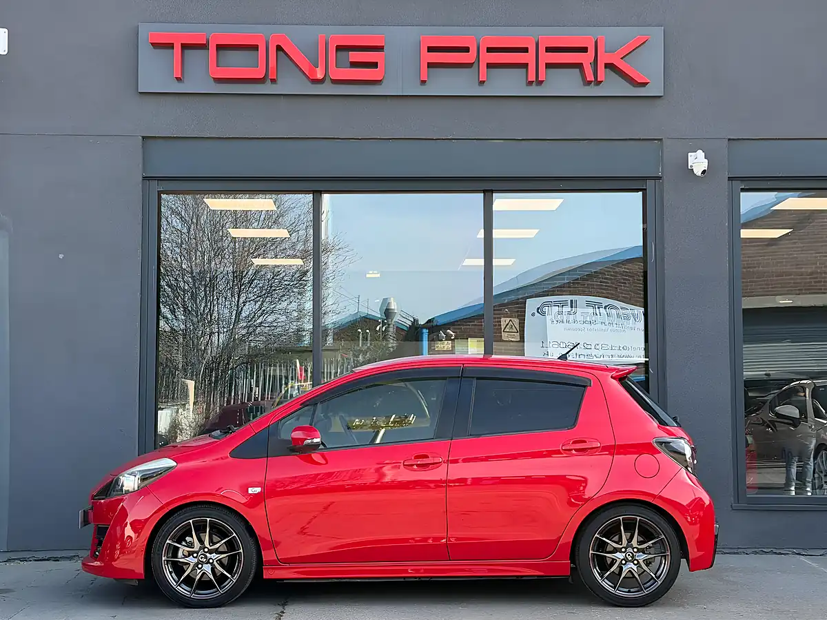 Used 2014 Toyota Yaris RS Gs Red - Interior and Exterior details 11