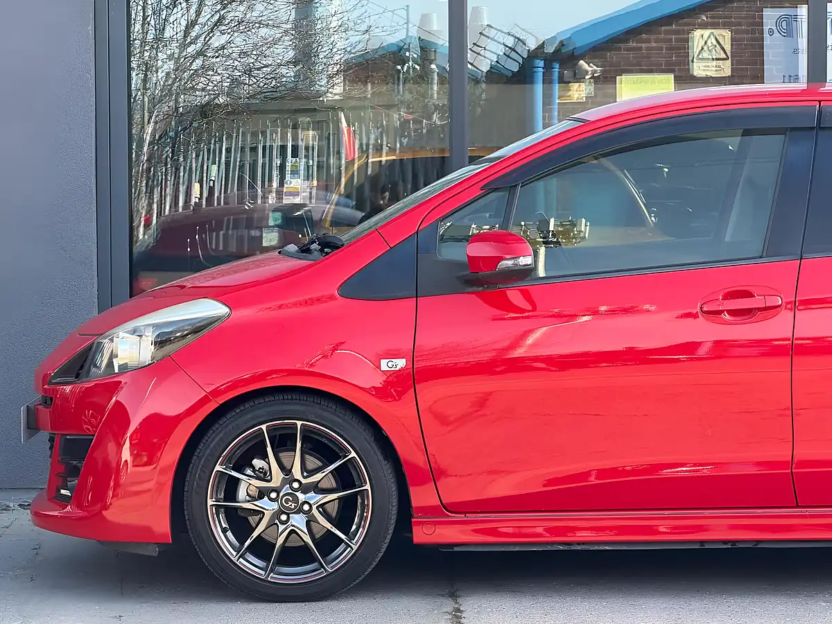 Used 2014 Toyota Yaris RS Gs Red - Interior and Exterior details 13