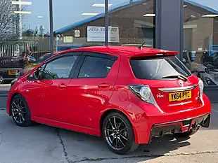 Used 2014 Toyota Yaris RS Gs Red - Interior and Exterior details 5