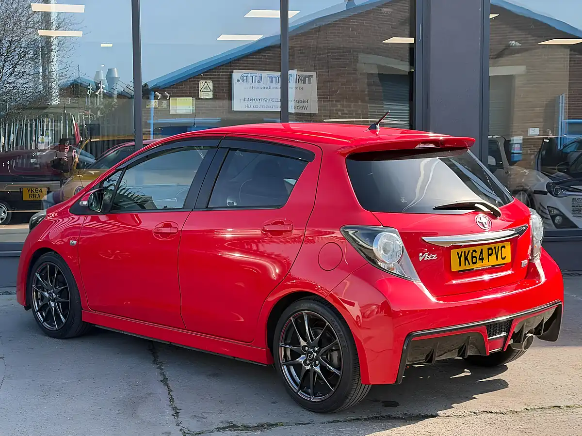 Used 2014 Toyota Yaris RS Gs Red - Interior and Exterior details 5