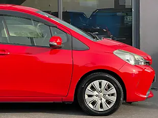 Used 2014 Toyota Yaris Tr Multidrive S Red - Interior and Exterior details 8