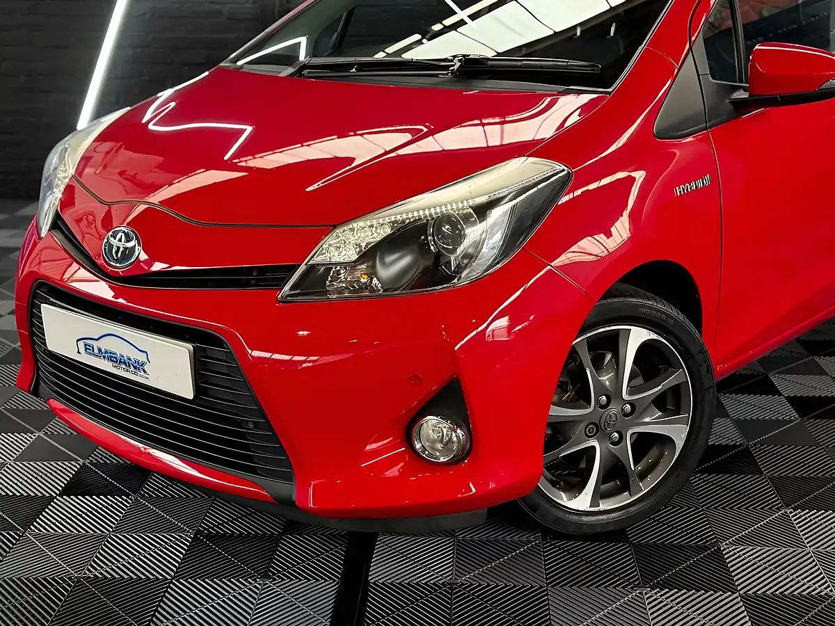 Used 2014 Toyota Yaris Trend Chilli Red - Interior and Exterior details 2