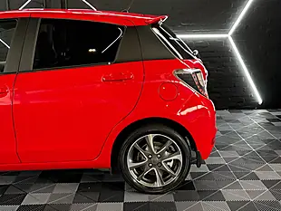 Used 2014 Toyota Yaris Trend Chilli Red - Interior and Exterior details 7