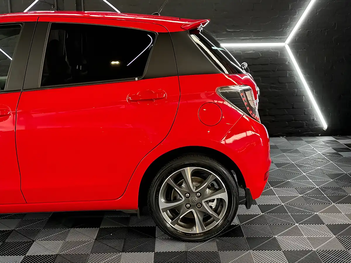 Used 2014 Toyota Yaris Trend Chilli Red - Interior and Exterior details 7