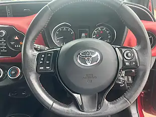 Used 2014 Toyota Yaris Trend - Interior and Exterior details 11
