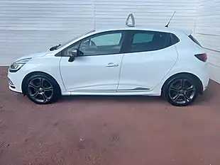 Used 2014 Toyota Yaris Trend - Interior and Exterior details 13