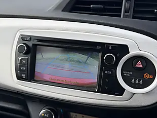 Used 2014 Toyota Yaris Trend Red - Interior and Exterior details 17