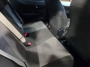 Used 2014 Toyota Yaris Trend Red - Interior and Exterior details 14