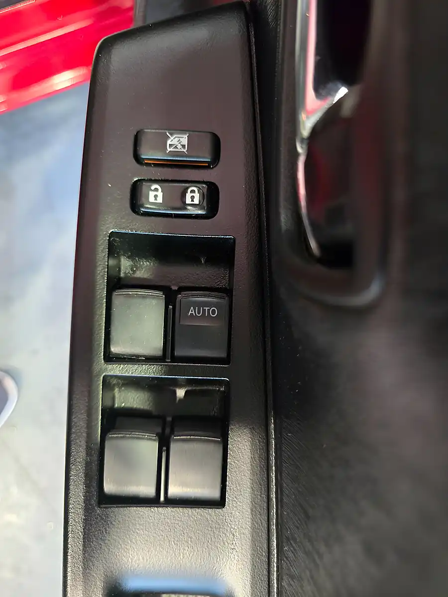 Used 2014 Toyota Yaris Trend Red - Interior and Exterior details 17
