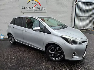 Used 2014 Toyota Yaris Trend Silver - Interior and Exterior details 5