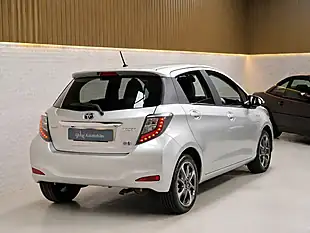 Used 2014 Toyota Yaris Trend Tyrol Silver - Interior and Exterior details 15