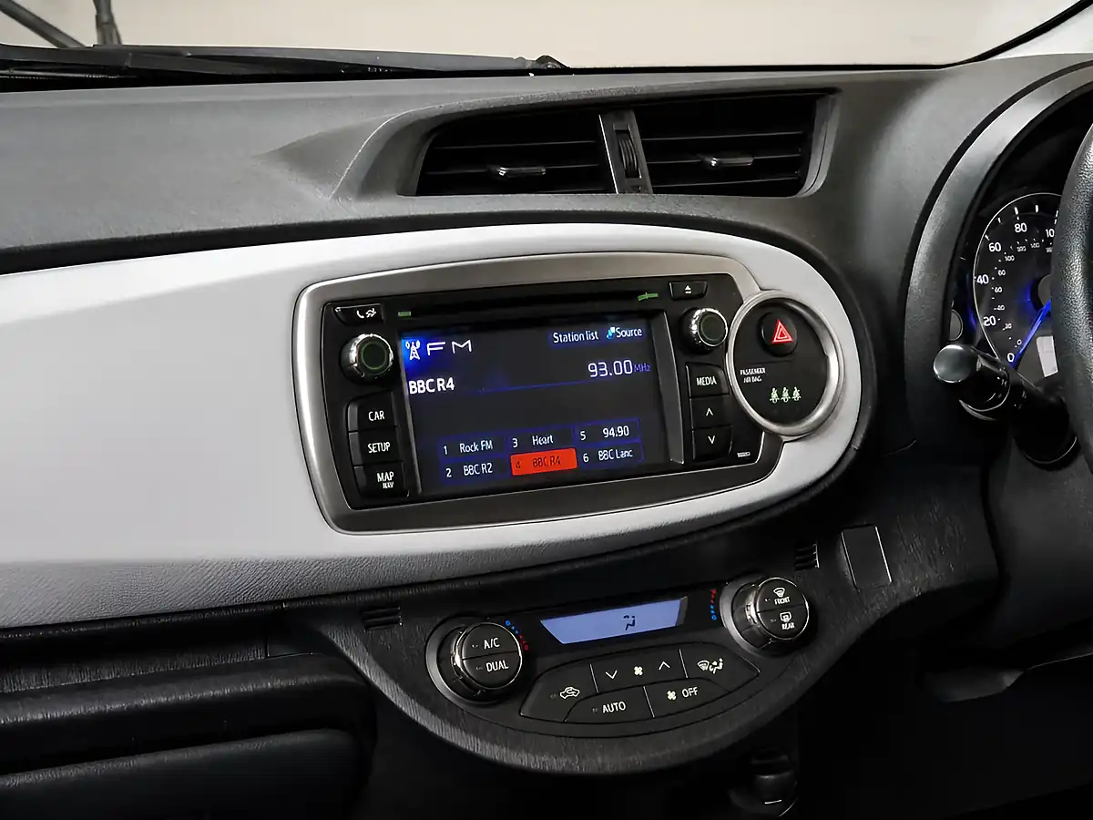 Used 2014 Toyota Yaris Trend Tyrol Silver - Interior and Exterior details 2