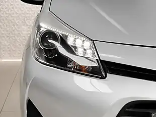 Used 2014 Toyota Yaris Trend Tyrol Silver - Interior and Exterior details 7
