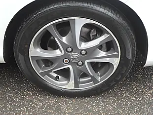 Used 2014 Toyota Yaris Trend White - Interior and Exterior details 11