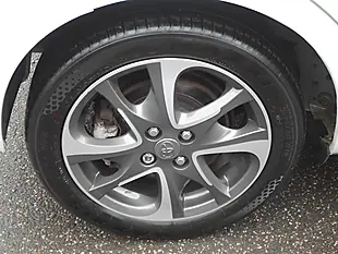 Used 2014 Toyota Yaris Trend White - Interior and Exterior details 12