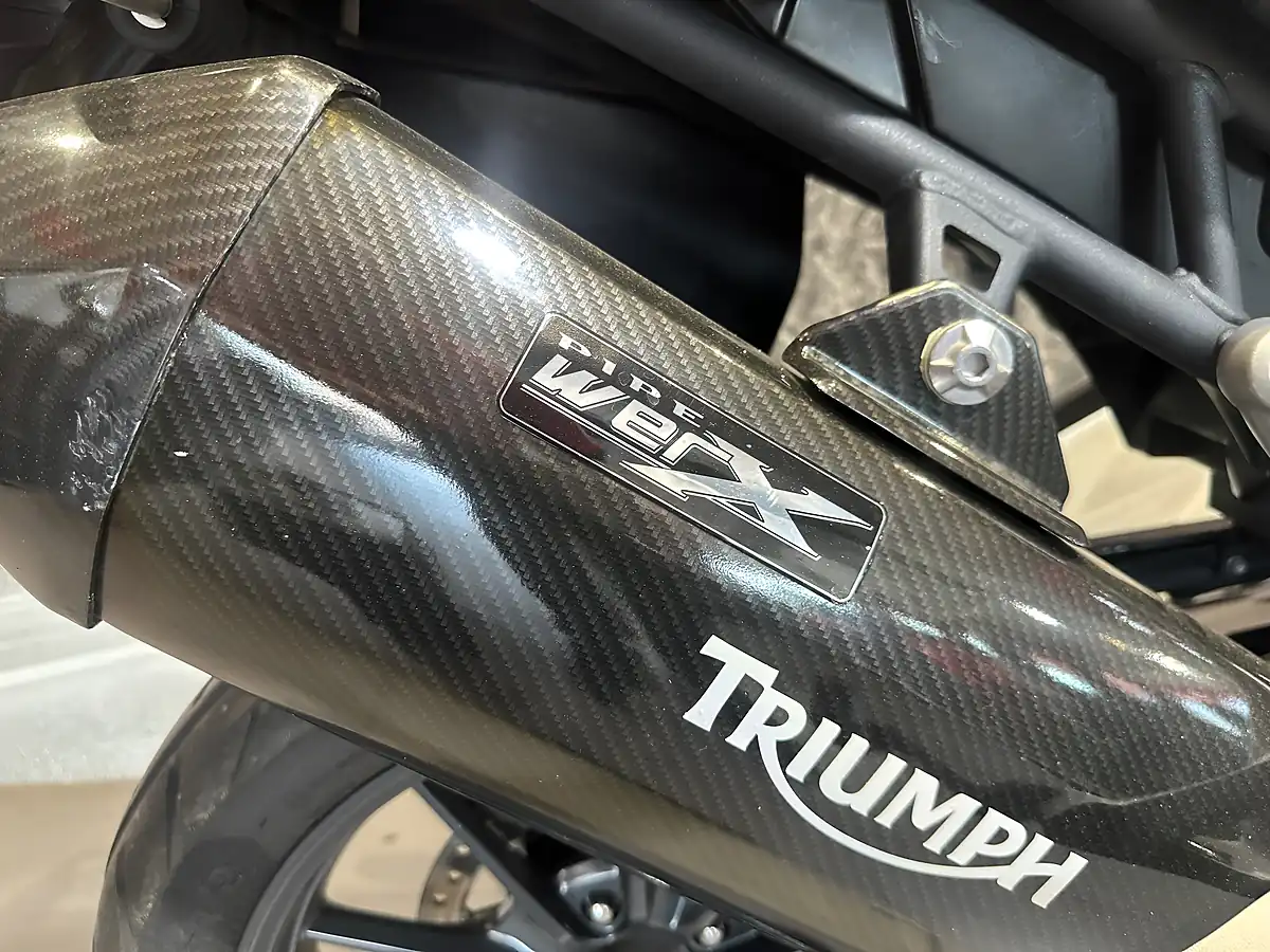 Used 2014 Triumph Explorer White - Interior and Exterior details 12