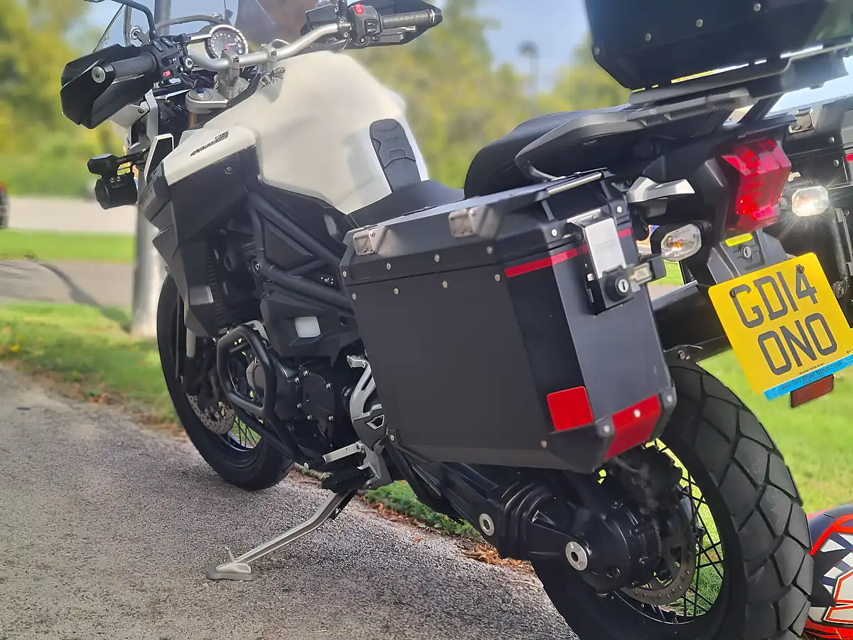 Used 2014 Triumph Explorer Xc White - Interior and Exterior details 12