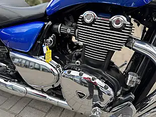 Used 2014 Triumph Thunderbird 1600 Blue - Interior and Exterior details 12
