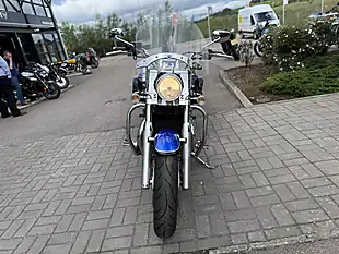 Used 2014 Triumph Thunderbird 1600 Blue - Interior and Exterior details 4
