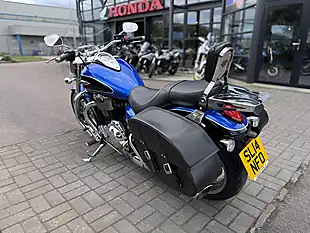 Used 2014 Triumph Thunderbird 1600 Blue - Interior and Exterior details 7