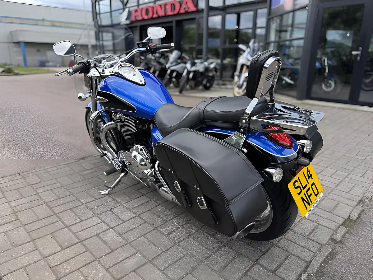 Used 2014 Triumph Thunderbird 1600 Blue - Interior and Exterior details 7