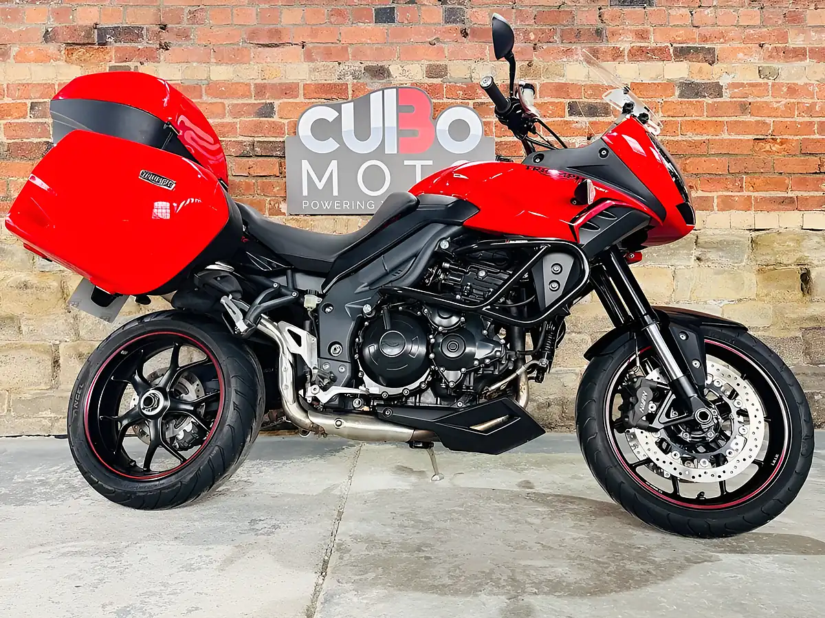 Used 2014 Triumph Tiger 1050 Sport Red - Front View