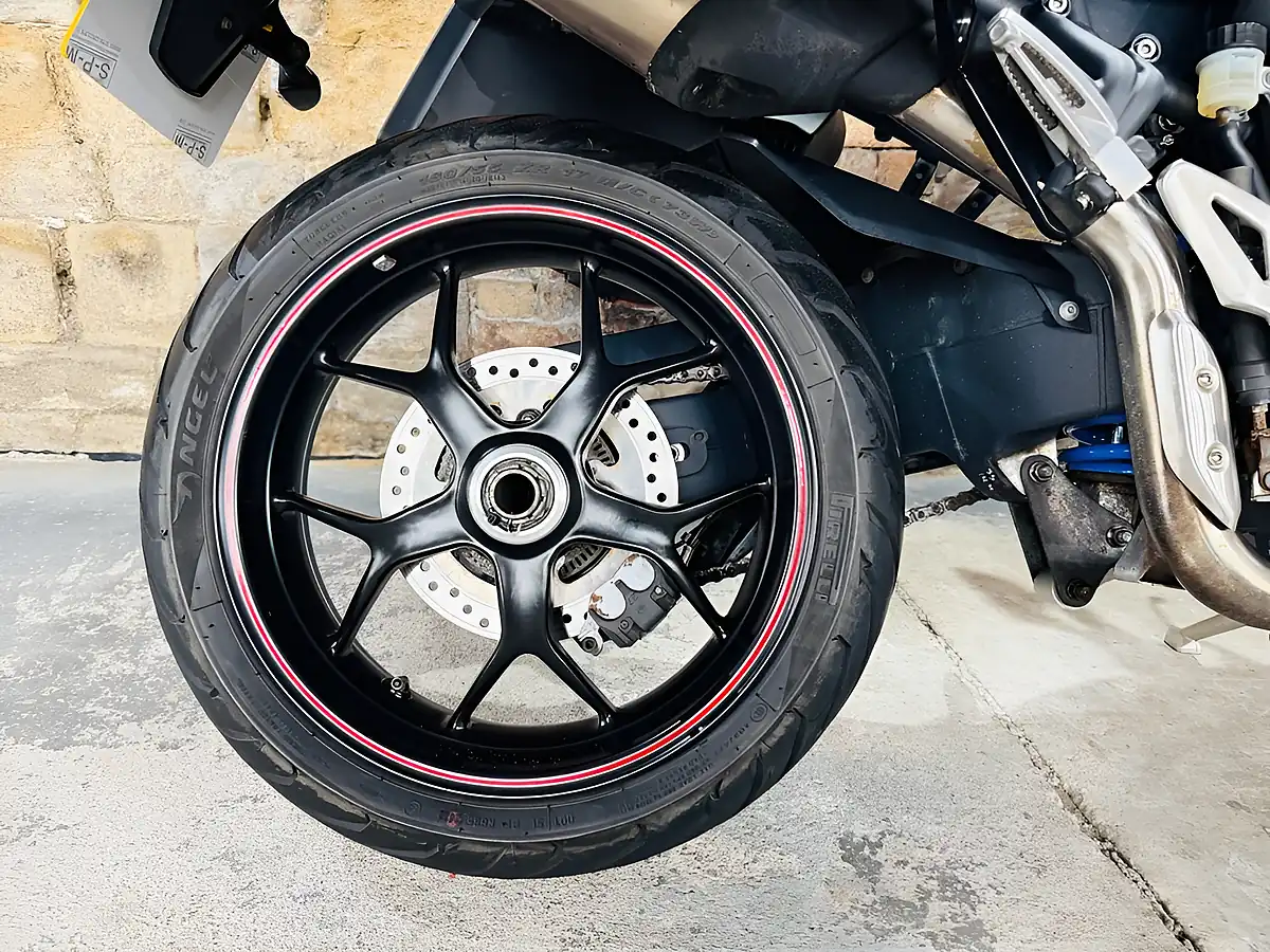 Used 2014 Triumph Tiger 1050 Sport Red - Interior and Exterior details 10