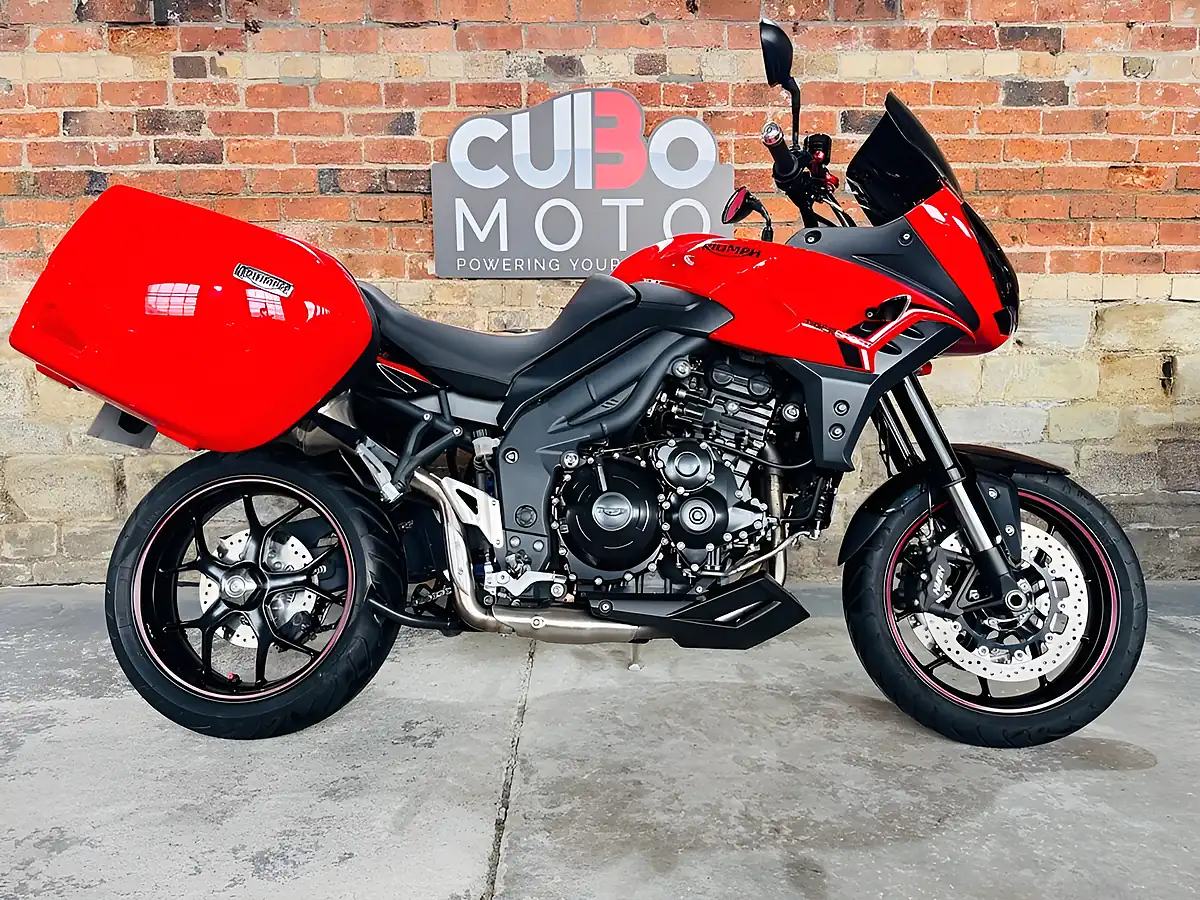 Used 2014 Triumph Tiger 1050 Sport Red - Interior and Exterior details 3