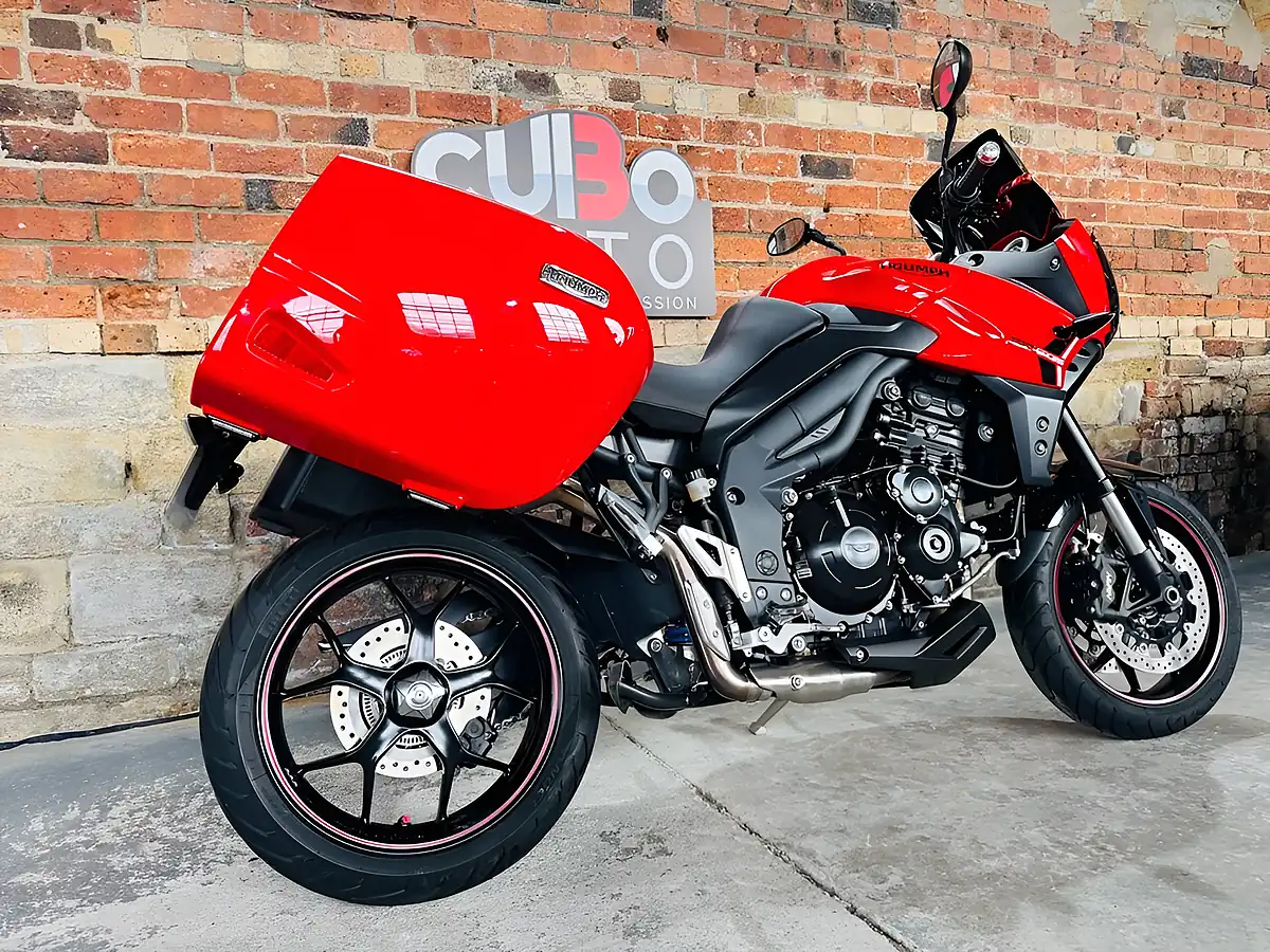 Used 2014 Triumph Tiger 1050 Sport Red - Interior and Exterior details 5
