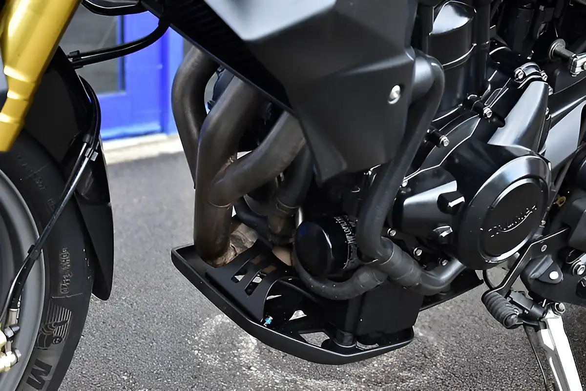Used 2014 Triumph Tiger 800 Xr Jet Black - Interior and Exterior details 11