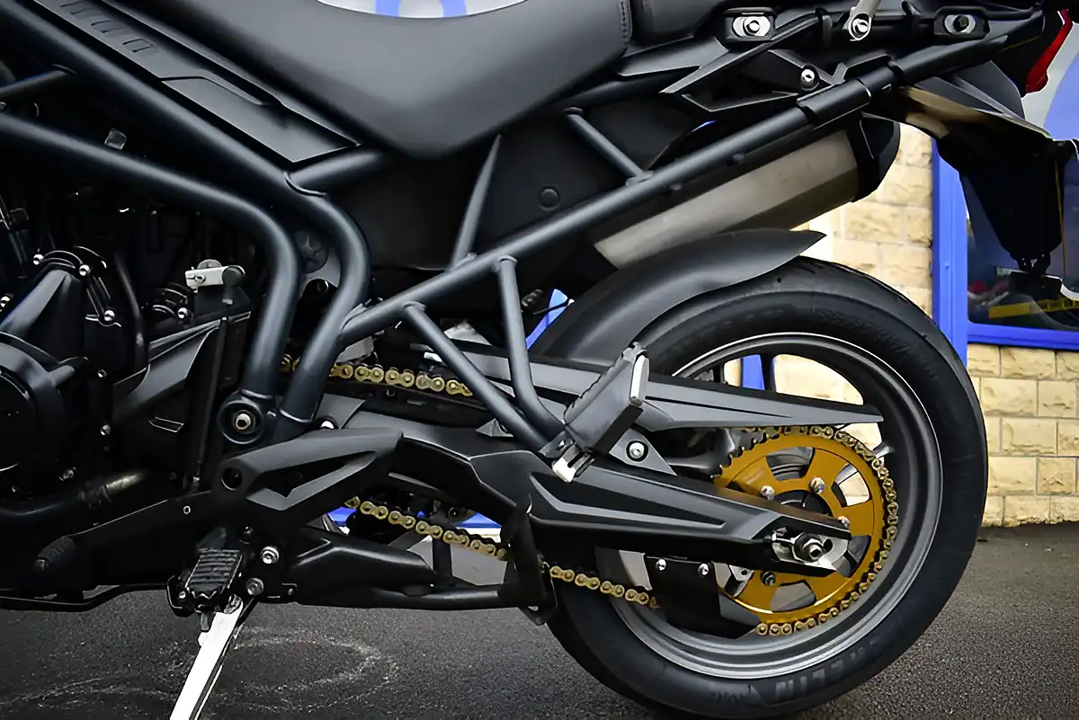 Used 2014 Triumph Tiger 800 Xr Jet Black - Interior and Exterior details 13