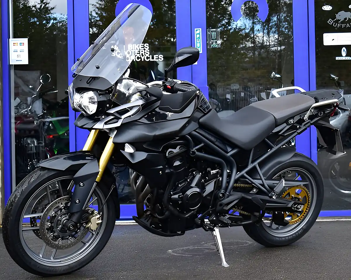 Used 2014 Triumph Tiger 800 Xr Jet Black - Interior and Exterior details 2