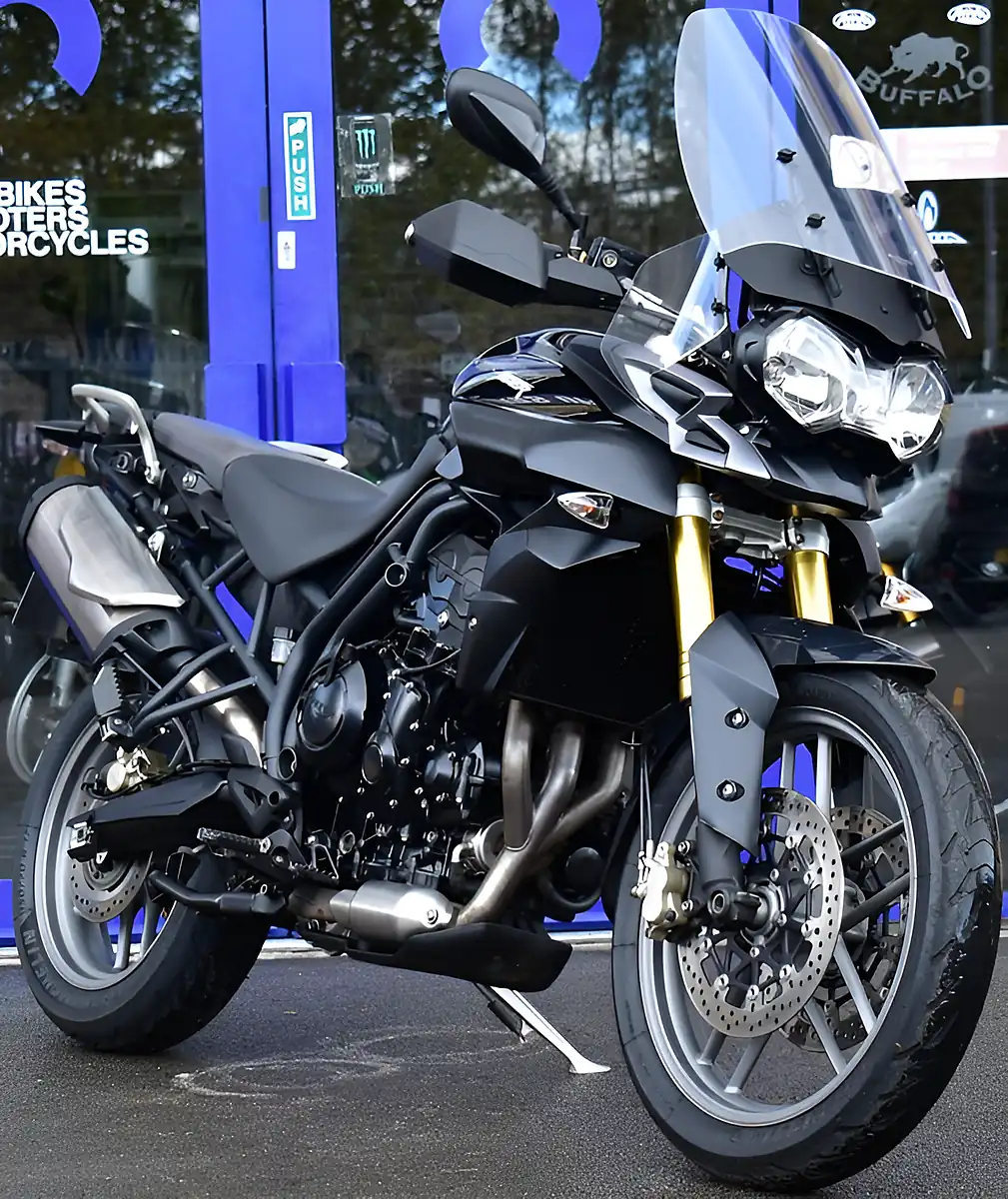 Used 2014 Triumph Tiger 800 Xr Jet Black - Interior and Exterior details 4