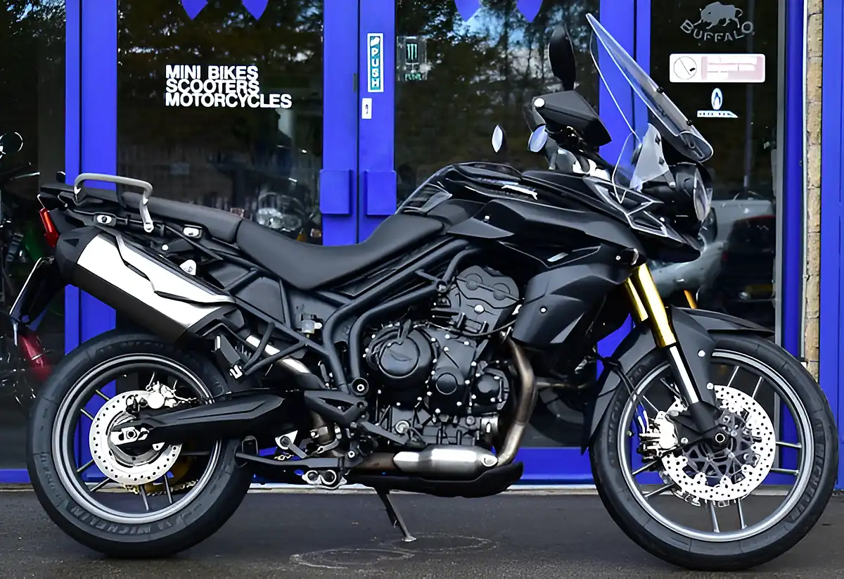 Used 2014 Triumph Tiger 800 Xr Jet Black - Interior and Exterior details 5