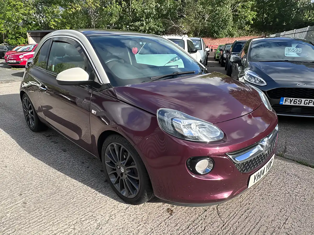 Used 2014 Vauxhall Adam Glam Red - Front View