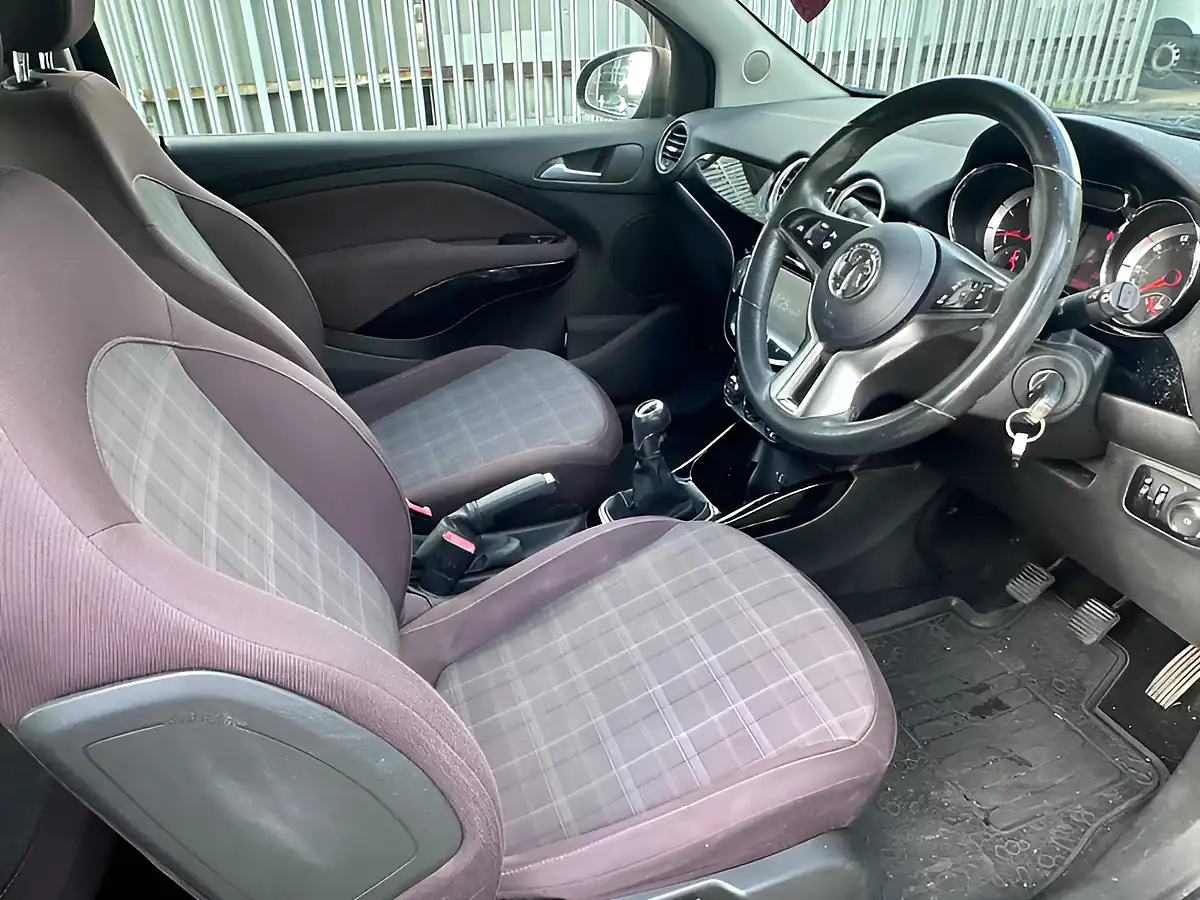Used 2014 Vauxhall Adam Glam Red - Interior and Exterior details 10