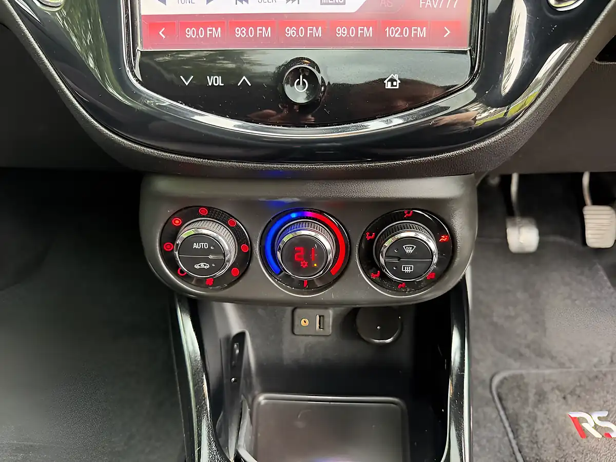 Used 2014 Vauxhall Adam Glam Red/Purple - Interior and Exterior details 15