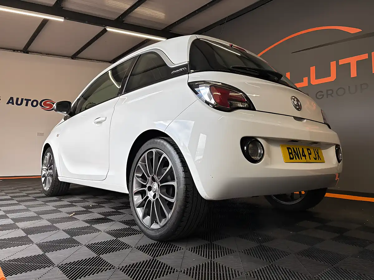 Used 2014 Vauxhall Adam Glam White - Interior and Exterior details 11
