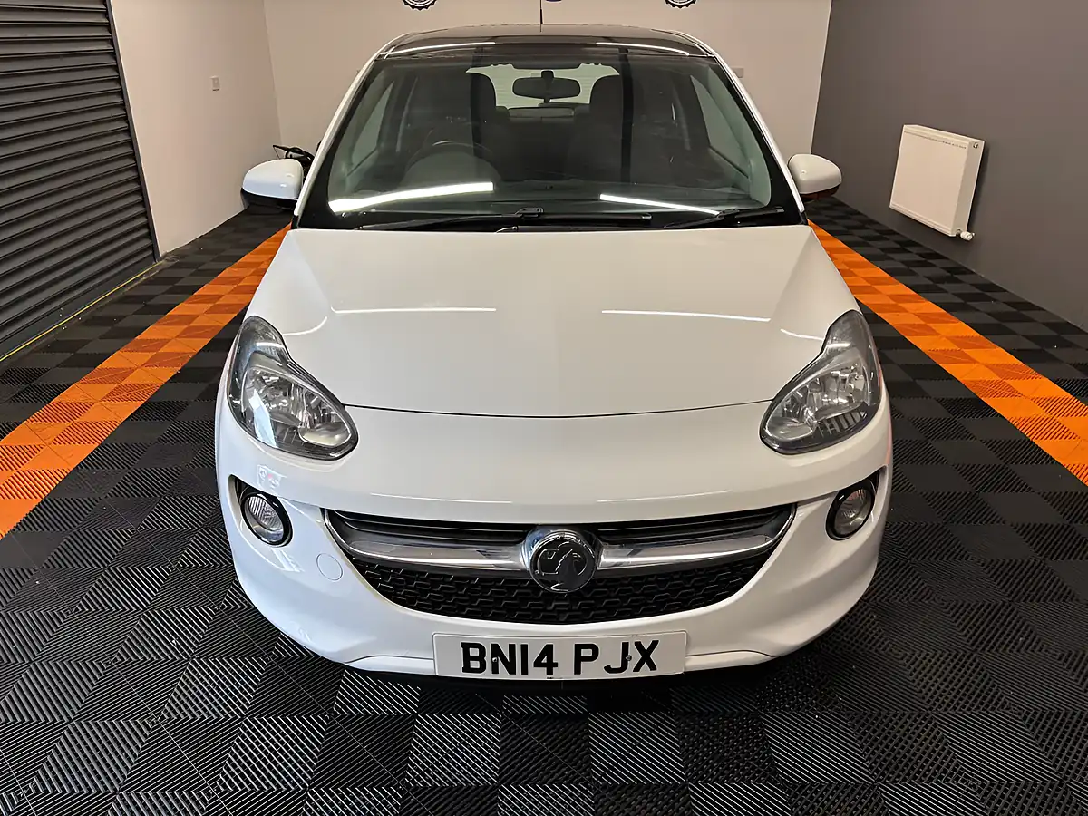 Used 2014 Vauxhall Adam Glam White - Interior and Exterior details 14