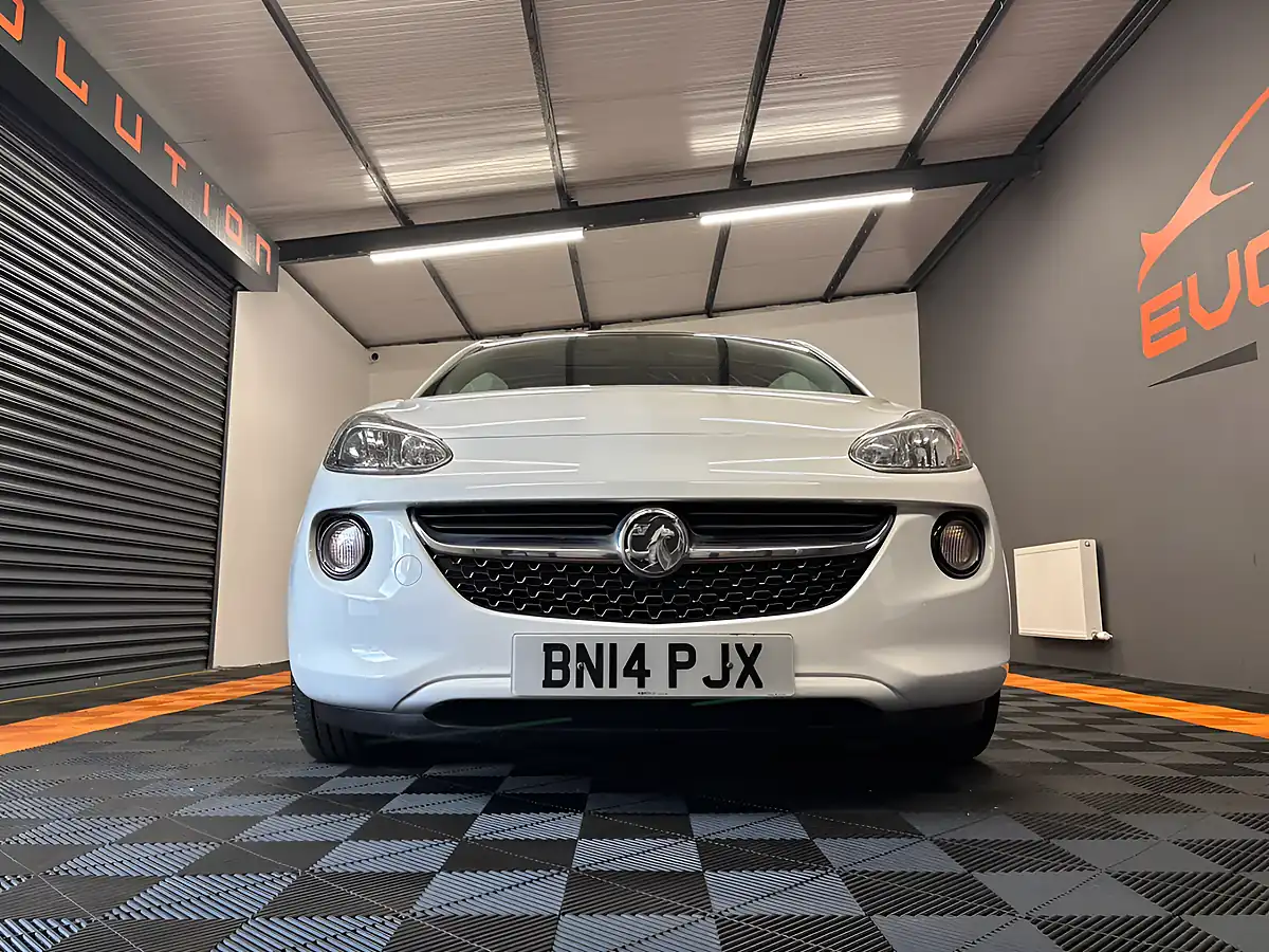 Used 2014 Vauxhall Adam Glam White - Interior and Exterior details 16
