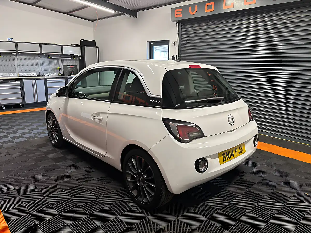 Used 2014 Vauxhall Adam Glam White - Interior and Exterior details 20
